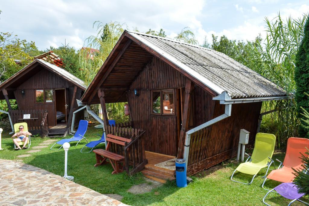 Camping Robinson Country Club Oradea Exterior photo
