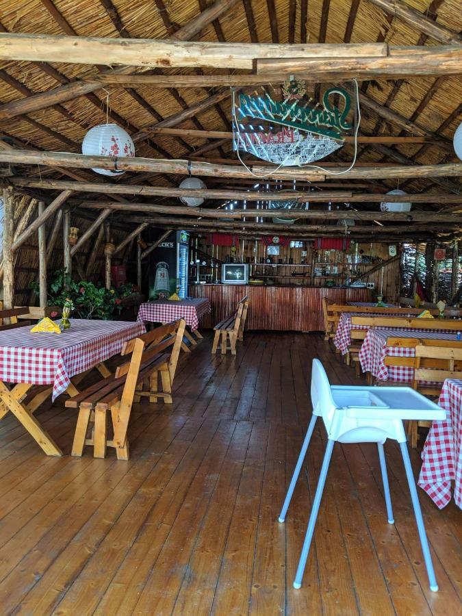 Camping Robinson Country Club Oradea Exterior photo